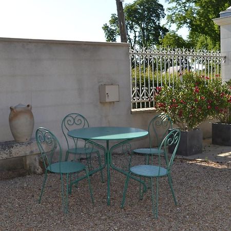 Les Chambres D Hotes Du Lavoir Restigné Εξωτερικό φωτογραφία