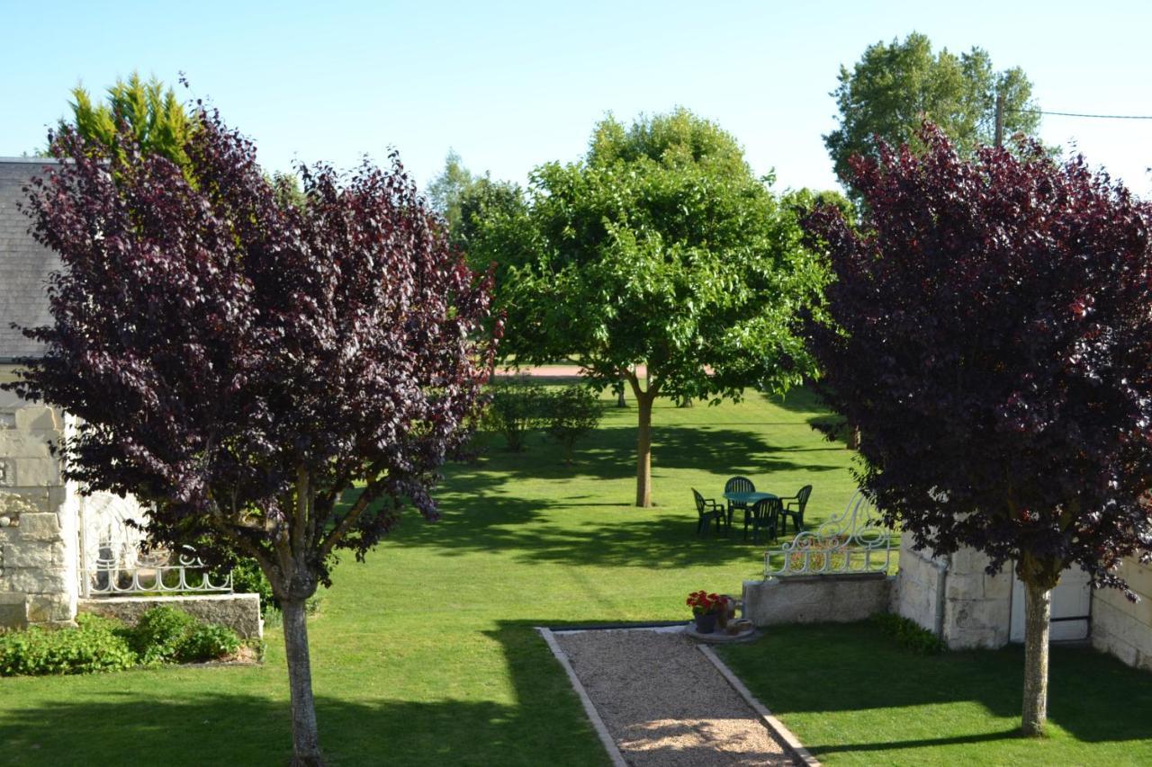 Les Chambres D Hotes Du Lavoir Restigné Εξωτερικό φωτογραφία